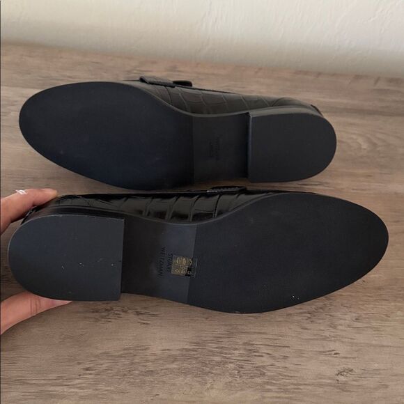 STUART WEITZMAN- Owen Croc-Embossed Leather Bit Loafers- Black&Gold - Picture 5 of 7